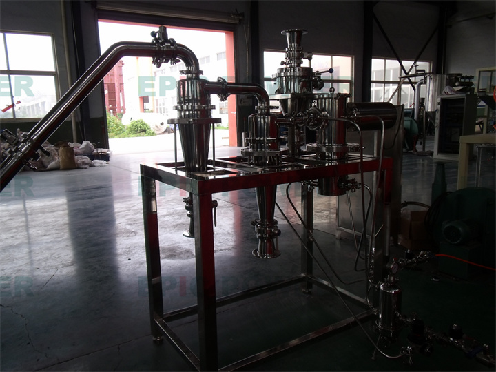 量產(chǎn)型對(duì)噴式氣流粉碎機(jī)